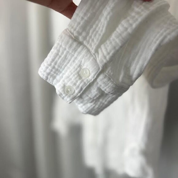 Mododoc Gauze Long Sleeve Shirt with Raw Edges in White - Size M - Picture 4 of 7